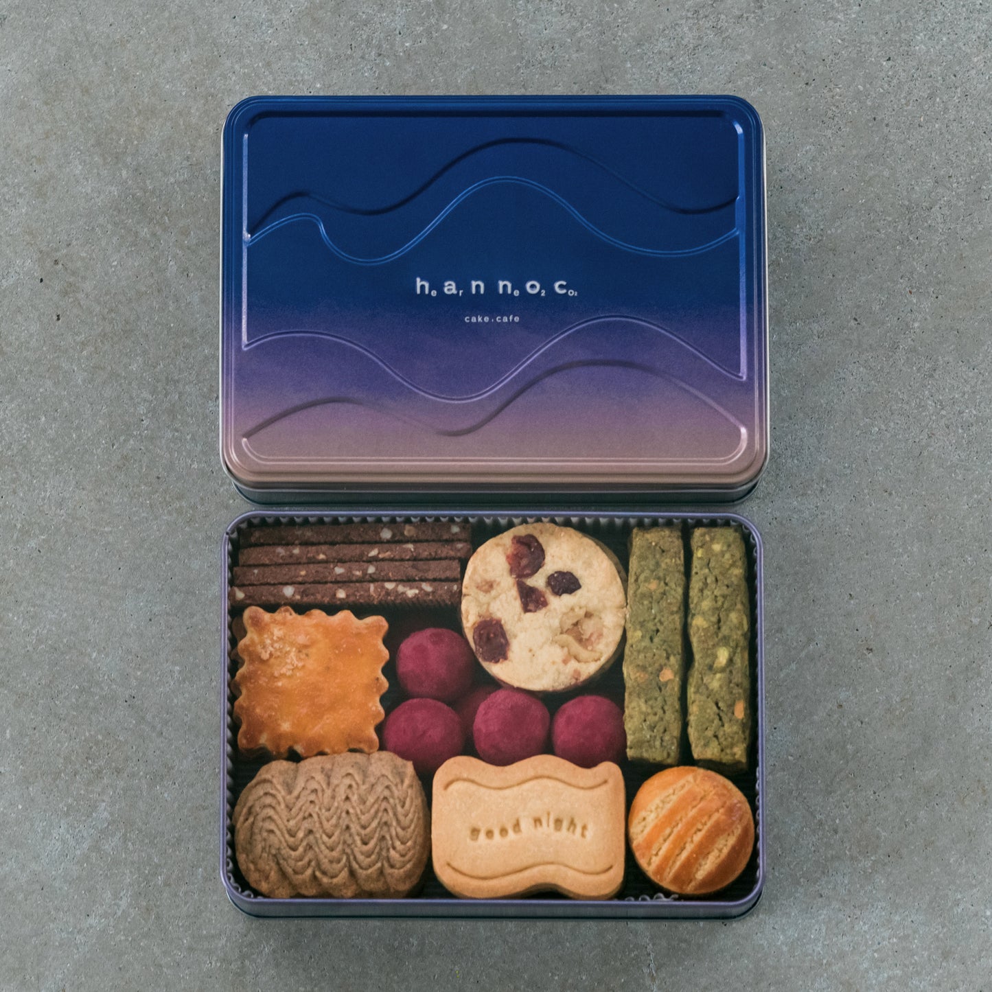 【夜に食べるクッキー缶】L'heure bleue