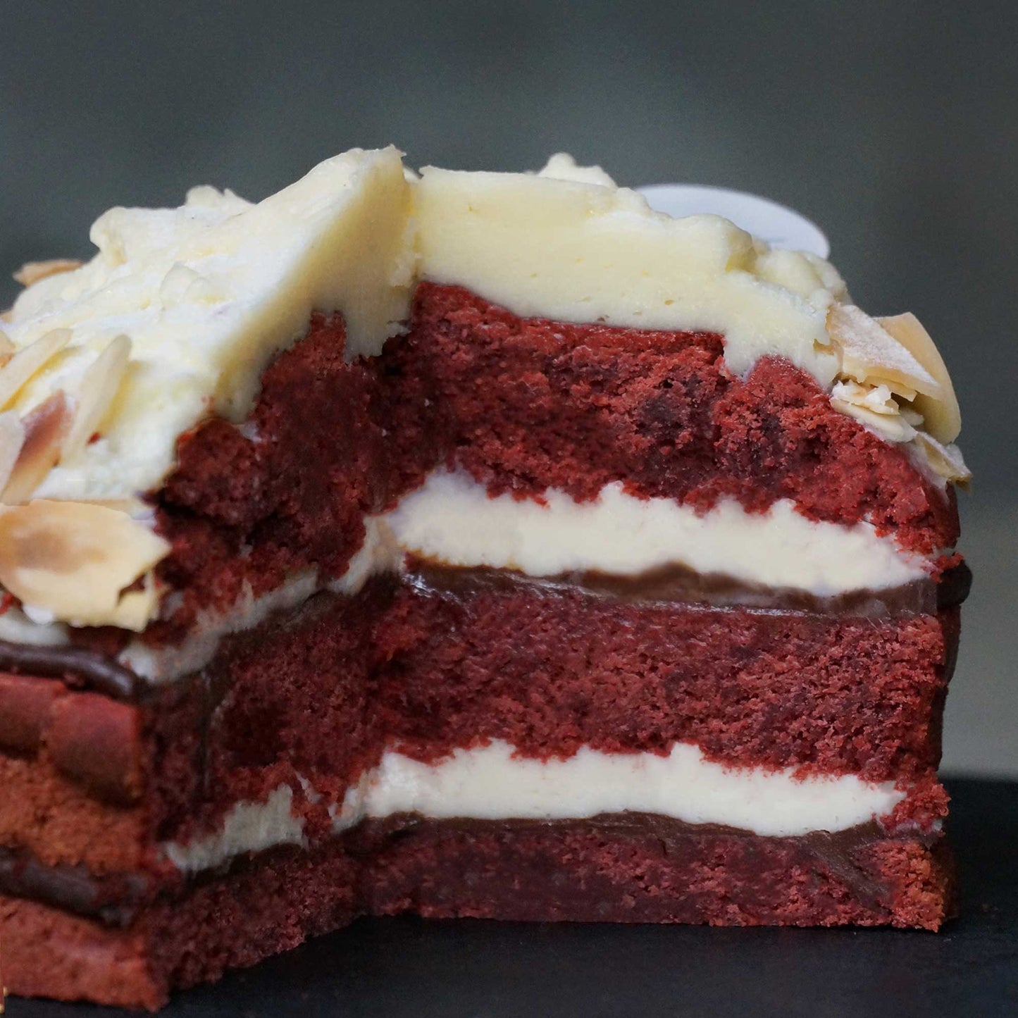 【新商品】レッドベルベットケーキ(冷凍配送)