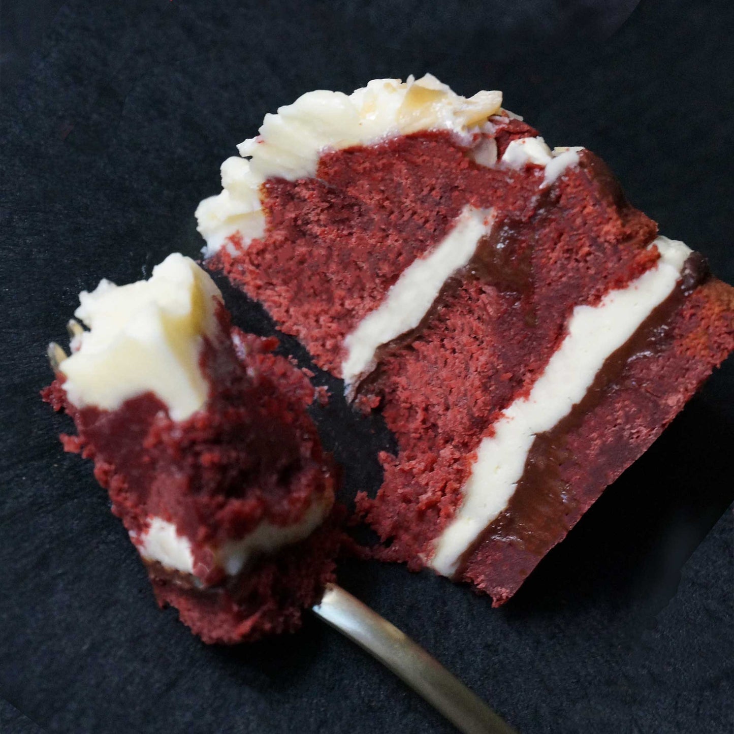 【新商品】レッドベルベットケーキ(冷凍配送)