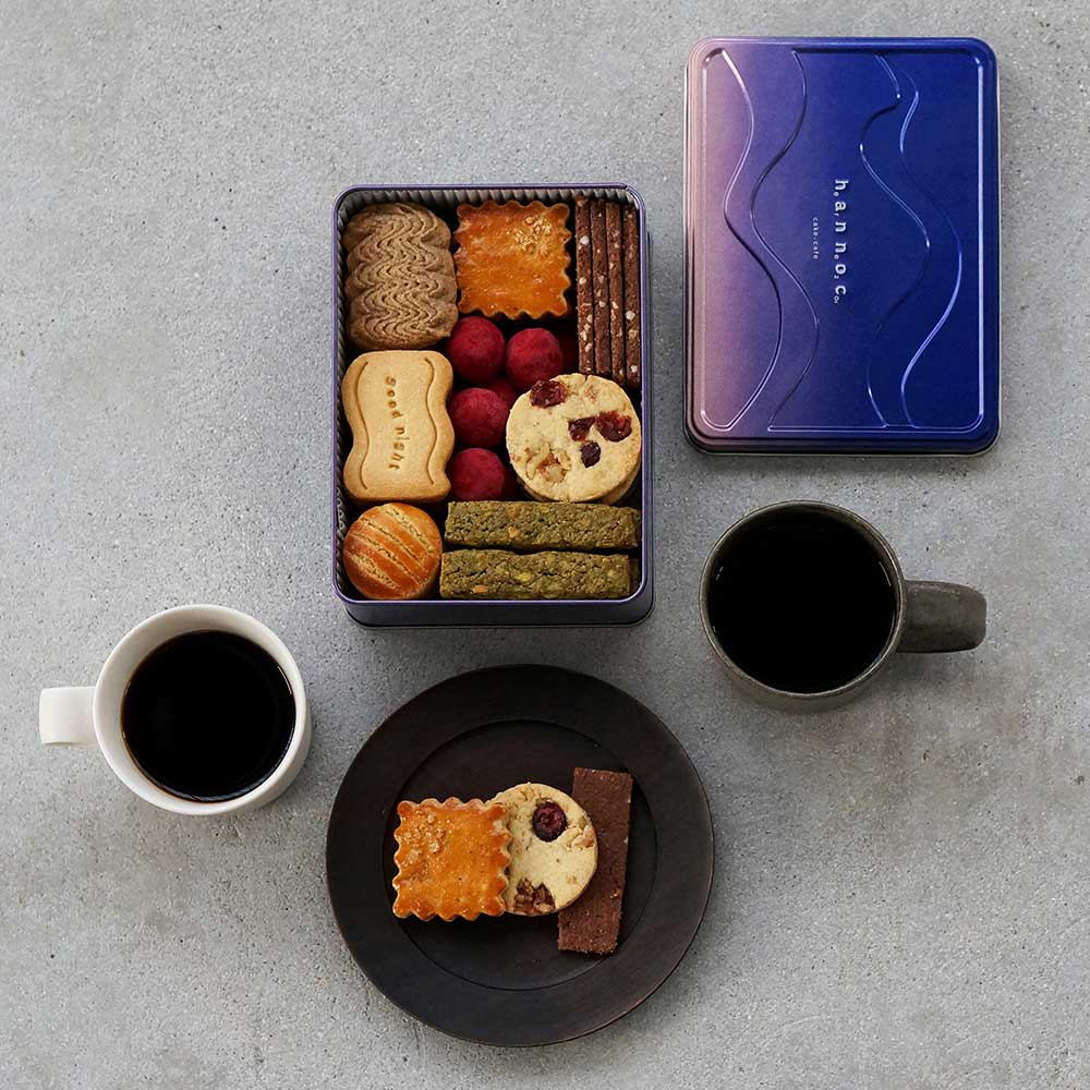 【夜に食べるクッキー缶】L'heure bleue